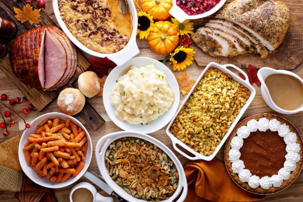 thanksgiving food on the dinner table